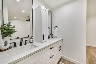 906 River Creek Dr, La Porte, TX 77571 - Photo 20