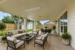 906 River Creek Dr, La Porte, TX 77571 - Photo 4