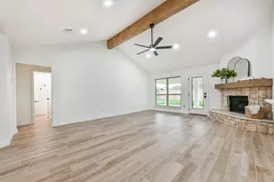906 River Creek Dr, La Porte, TX 77571 - Photo 10