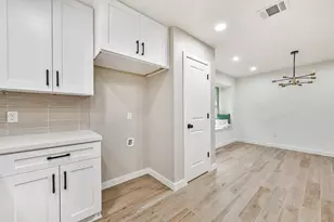 906 River Creek Dr, La Porte, TX 77571 - Photo 12