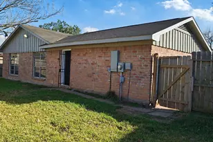 6666 Laughlin Dr, Houston, TX 77489 - Photo 8