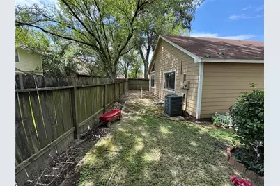 1511 Ridgebriar, Houston, TX 77014 - Photo 18