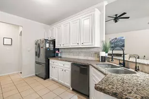 7090 Shadow Lake Dr, Willis, TX 77318 - Photo 14
