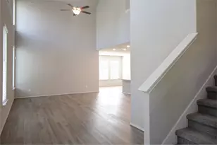 523 Timber Voyage Ct, Conroe, TX 77304 - Photo 2