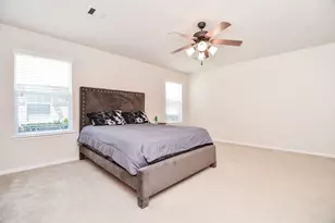 930 Sage St, Baytown, TX 77521 - Photo 18