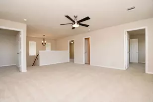 930 Sage St, Baytown, TX 77521 - Photo 4