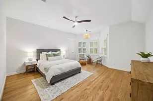 235 W 22nd St, Houston, TX 77008 - Photo 24