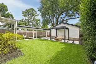 235 W 22nd St, Houston, TX 77008 - Photo 42