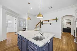 235 W 22nd St, Houston, TX 77008 - Photo 14