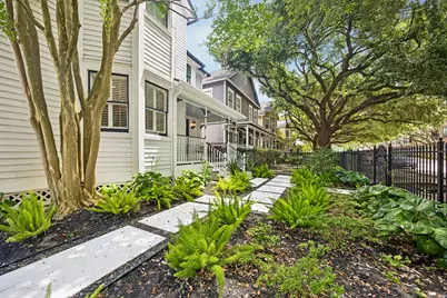 235 W 22nd Street, Houston, TX 77008 - Photo 2