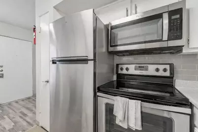 2815 Greenridge Drive #2-042, Houston, TX 77057 - Photo 4