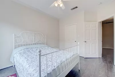 9400 Bellaire Boulevard #202, Houston, TX 77036 - Photo 26