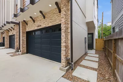 1525 Caywood Lane #D, Houston, TX 77055 - Photo 6