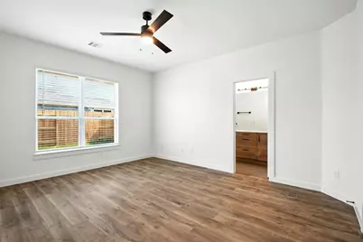 1860 Dry Cherry Lane #B, Dayton, TX 77535 - Photo 20