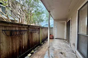 2120 Wilcrest Dr, Houston, TX 77042 - Photo 34