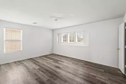 16115 Sheldon Ridge Way, Houston, TX 77044 - Photo 14