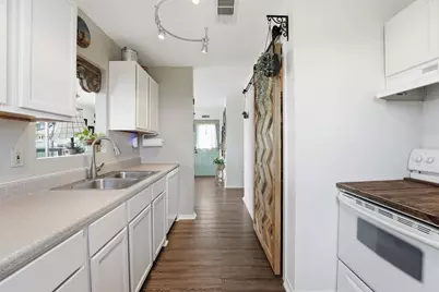 4014 6th Street, Galveston, TX 77554 - Photo 8