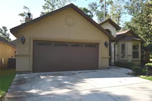 13419 Sea Island Dr, Montgomery, TX 77356 - Photo 2