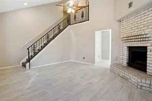 9414 Crystal Cove Cir, Houston, TX 77070 - Photo 2