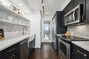 1111 Caroline St, Houston, TX 77010 - Photo 8