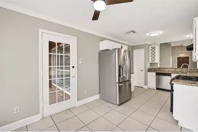 12403 Meadow Ridge Dr, Stafford, TX 77477 - Photo 18