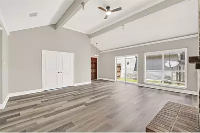 12403 Meadow Ridge Dr, Stafford, TX 77477 - Photo 8