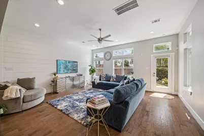 920 W 25th Street #C, Houston, TX 77008 - Photo 8