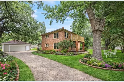 212 W Alabama Street, Wharton, TX 77488 - Photo 1