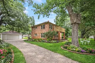 212 W Alabama St, Wharton, TX 77488 - Photo 1