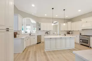 10827 Bourbon St, Willis, TX 77318 - Photo 12