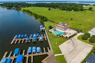 10827 Bourbon St, Willis, TX 77318 - Photo 48