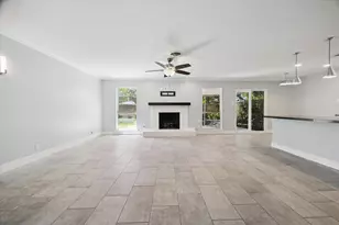 9407 Meadowbriar Ln, Houston, TX 77063 - Photo 12