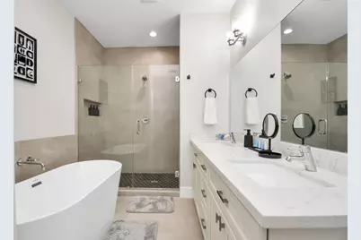 5718 Beall Street #D, Houston, TX 77091 - Photo 14