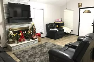 14014 Clear Forest Dr, Sugar Land, TX 77498 - Photo 4