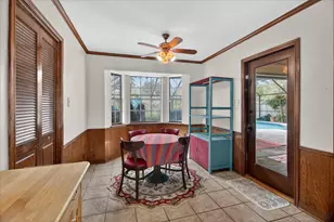 137 Arrow Wood St, Lake Jackson, TX 77566 - Photo 8