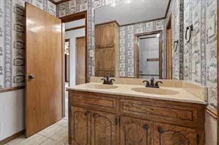 137 Arrow Wood St, Lake Jackson, TX 77566 - Photo 20