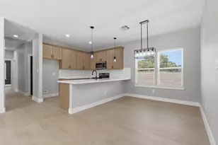 2516 Lucky St, Houston, TX 77088 - Photo 12