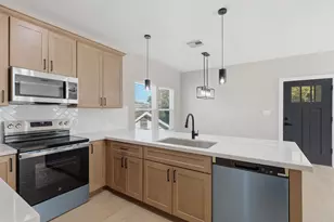 2516 Lucky St, Houston, TX 77088 - Photo 10