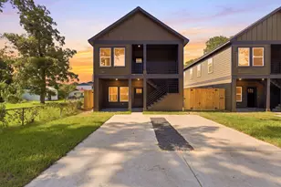 2516 Lucky St, Houston, TX 77088 - Photo 2