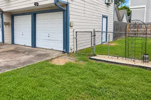 1103 E 23rd St, Houston, TX 77009 - Photo 14