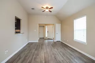 308 Broken Pine Ct, Conroe, TX 77304 - Photo 4