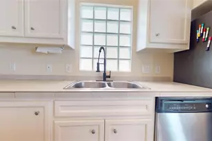 8749 Bryam, Houston, TX 77061 - Photo 14