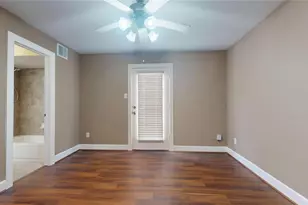 8749 Bryam, Houston, TX 77061 - Photo 20