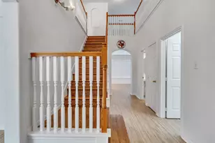 10723 Fletcher Bridge Ln, Sugar Land, TX 77498 - Photo 6