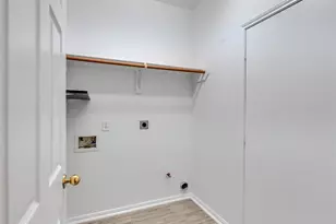 10723 Fletcher Bridge Ln, Sugar Land, TX 77498 - Photo 16