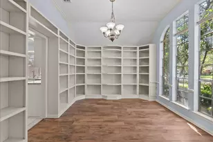2422 Fairwind Dr, Houston, TX 77062 - Photo 16
