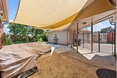 2422 Fairwind Drive, Houston, TX 77062 - Photo 32