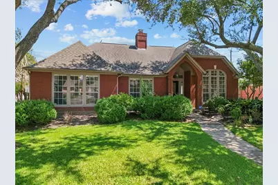 2422 Fairwind Drive, Houston, TX 77062 - Photo 2