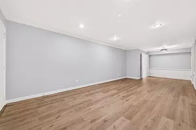 359 N Post Oak Lane #127, Houston, TX 77024 - Photo 6