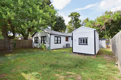 300 N Walnut Street, Wharton, TX 77488 - Photo 16